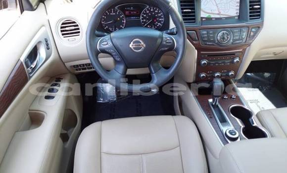 Acheter Occasion Voiture Nissan Pathfinder Blanc à Monrovia, Comté de Montserrado Acheter Occasion Voiture Nissan Pathfinder Blanc à Monrovia, Comté de Montserrado