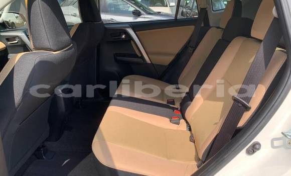Buy Used Toyota RAV4 White Car in Monrovia in Montserrado County Buy Used Toyota RAV4 White Car in Monrovia in Montserrado County
