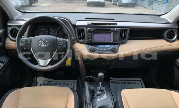 Buy Used Toyota RAV4 White Car in Monrovia in Montserrado County Buy Used Toyota RAV4 White Car in Monrovia in Montserrado County