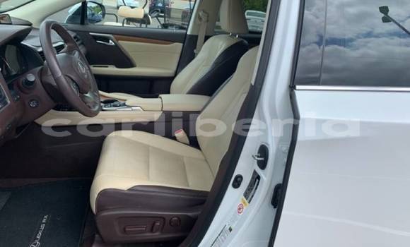 Buy Used Lexus RX 350 White Car in Monrovia in Montserrado County Buy Used Lexus RX 350 White Car in Monrovia in Montserrado County