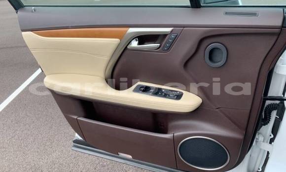 Buy Used Lexus RX 350 White Car in Monrovia in Montserrado County Buy Used Lexus RX 350 White Car in Monrovia in Montserrado County