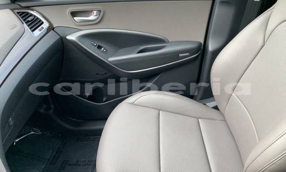 Acheter Occasion Voiture Hyundai Santa Fe Blanc à Monrovia, Comté de Montserrado Acheter Occasion Voiture Hyundai Santa Fe Blanc à Monrovia, Comté de Montserrado