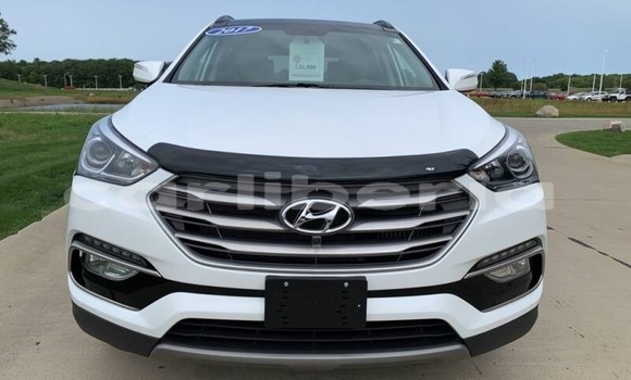 Acheter Occasion Voiture Hyundai Santa Fe Blanc à Monrovia, Comté de Montserrado Acheter Occasion Voiture Hyundai Santa Fe Blanc à Monrovia, Comté de Montserrado