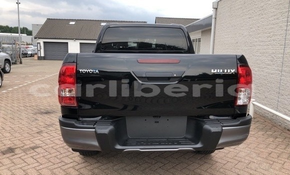 Acheter Occasion Voiture Toyota Hilux Noir à Monrovia, Comté de Montserrado Acheter Occasion Voiture Toyota Hilux Noir à Monrovia, Comté de Montserrado