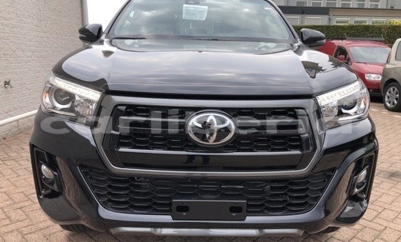 Acheter Occasion Voiture Toyota Hilux Noir à Monrovia, Comté de Montserrado Acheter Occasion Voiture Toyota Hilux Noir à Monrovia, Comté de Montserrado