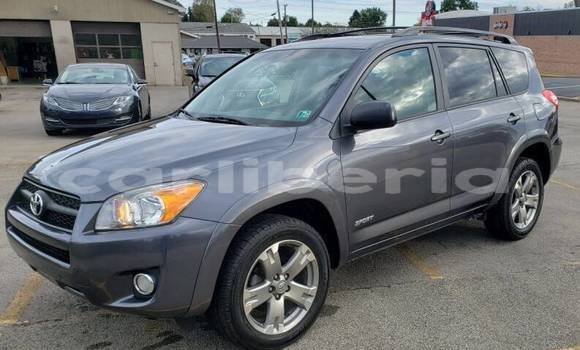 Buy Used Toyota RAV4 Beige Car in Monrovia in Montserrado County Buy Used Toyota RAV4 Beige Car in Monrovia in Montserrado County