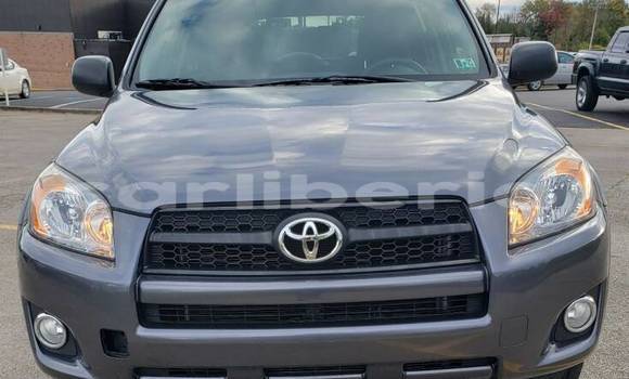Acheter Occasion Voiture Toyota RAV4 Beige à Monrovia, Comté de Montserrado Acheter Occasion Voiture Toyota RAV4 Beige à Monrovia, Comté de Montserrado