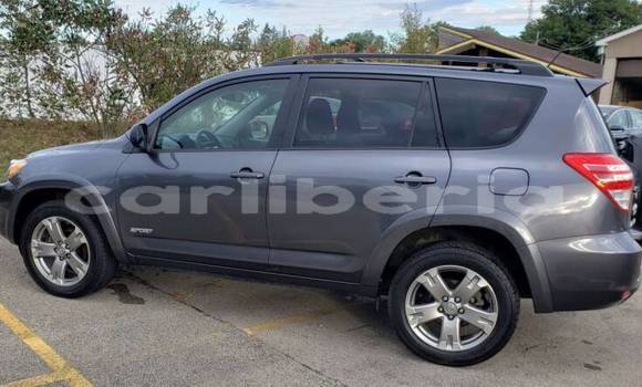 Acheter Occasion Voiture Toyota RAV4 Beige à Monrovia, Comté de Montserrado Acheter Occasion Voiture Toyota RAV4 Beige à Monrovia, Comté de Montserrado