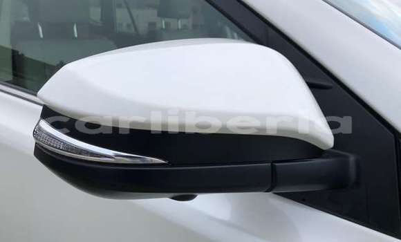Acheter Occasion Voiture Toyota RAV4 Blanc à Monrovia, Comté de Montserrado Acheter Occasion Voiture Toyota RAV4 Blanc à Monrovia, Comté de Montserrado