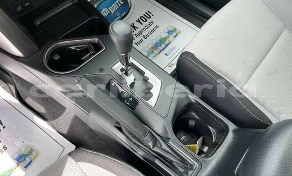 Acheter Occasion Voiture Toyota RAV4 Blanc à Monrovia, Comté de Montserrado Acheter Occasion Voiture Toyota RAV4 Blanc à Monrovia, Comté de Montserrado