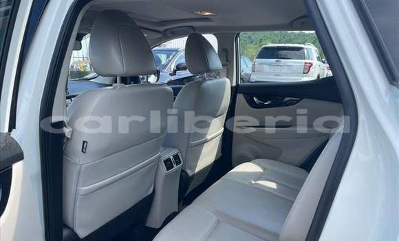 Acheter Occasion Voiture Nissan Rogue Blanc à Monrovia, Comté de Montserrado Acheter Occasion Voiture Nissan Rogue Blanc à Monrovia, Comté de Montserrado