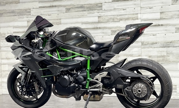 Buy Used Kawasaki Ninja Blue Bike in Bopolu in Gbarpolu County Buy Used Kawasaki Ninja Blue Bike in Bopolu in Gbarpolu County