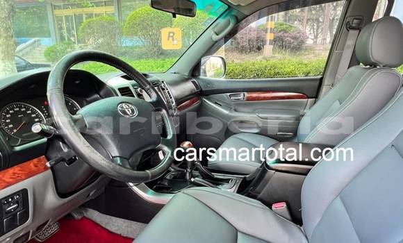 Acheter Occasion Voiture Toyota Prado Blanc à Fish Town, Grand Gedeh County Acheter Occasion Voiture Toyota Prado Blanc à Fish Town, Grand Gedeh County