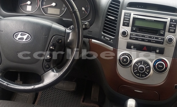 Acheter Occasion Voiture Hyundai Santa Fe Gris à Monrovia, Comté de Montserrado Acheter Occasion Voiture Hyundai Santa Fe Gris à Monrovia, Comté de Montserrado