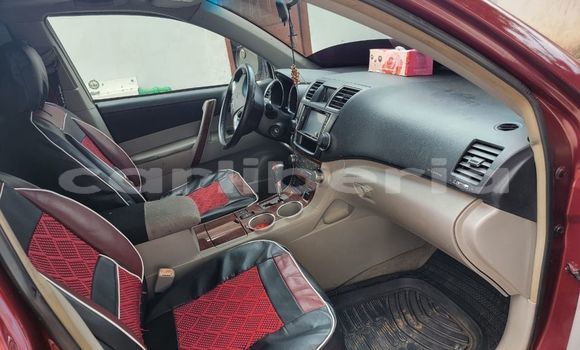 Acheter Occasion Voiture Toyota Highlander Rouge à Monrovia, Comté de Montserrado Acheter Occasion Voiture Toyota Highlander Rouge à Monrovia, Comté de Montserrado