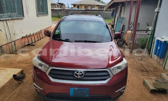 Acheter Occasion Voiture Toyota Highlander Rouge à Monrovia, Comté de Montserrado Acheter Occasion Voiture Toyota Highlander Rouge à Monrovia, Comté de Montserrado