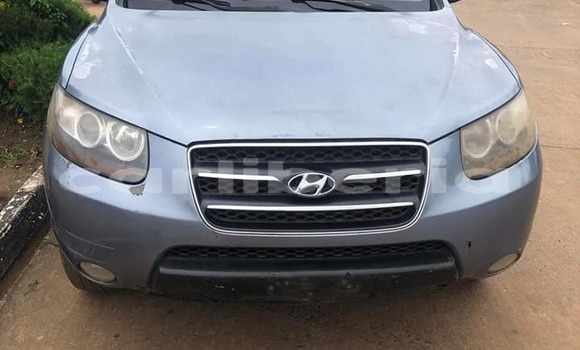 Buy Used Hyundai Santa Fe Blue Car in Monrovia in Montserrado County