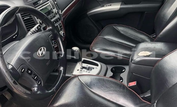 Acheter Occasion Voiture Hyundai Santa Fe Bleu à Monrovia, Comté de Montserrado Acheter Occasion Voiture Hyundai Santa Fe Bleu à Monrovia, Comté de Montserrado