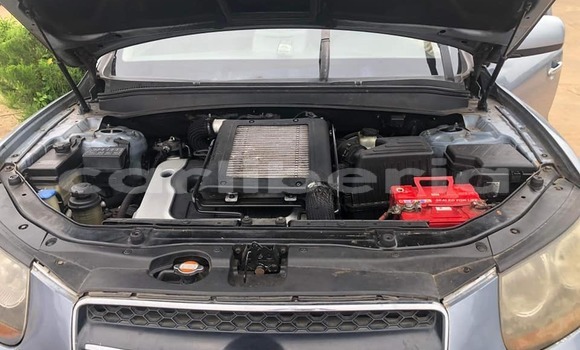 Acheter Occasion Voiture Hyundai Santa Fe Bleu à Monrovia, Comté de Montserrado Acheter Occasion Voiture Hyundai Santa Fe Bleu à Monrovia, Comté de Montserrado