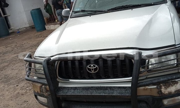 Acheter Occasion Voiture Toyota Tacoma Gris à Monrovia, Comté de Montserrado Acheter Occasion Voiture Toyota Tacoma Gris à Monrovia, Comté de Montserrado
