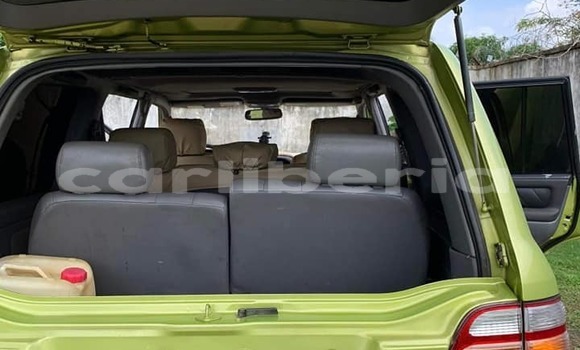 Acheter Occasion Voiture Toyota Land Cruiser Vert à Monrovia, Comté de Montserrado Acheter Occasion Voiture Toyota Land Cruiser Vert à Monrovia, Comté de Montserrado