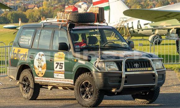 Buy Used Toyota Land Cruiser Prado Green Car in Monrovia in Montserrado County Buy Used Toyota Land Cruiser Prado Green Car in Monrovia in Montserrado County