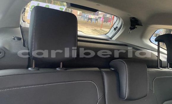 Buy Used Renault Duster White Car in Monrovia in Montserrado County Buy Used Renault Duster White Car in Monrovia in Montserrado County