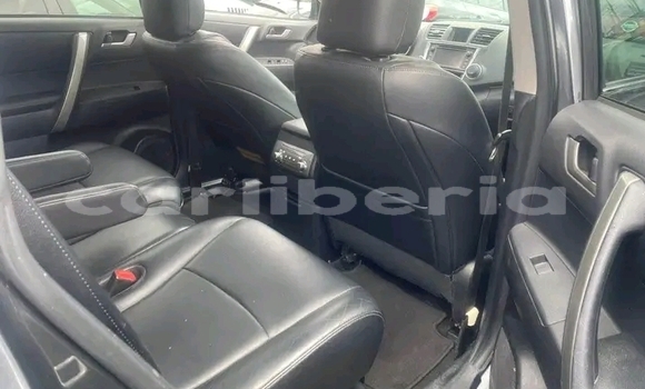 Buy Used Toyota Highlander Black Car in Monrovia in Montserrado County Buy Used Toyota Highlander Black Car in Monrovia in Montserrado County
