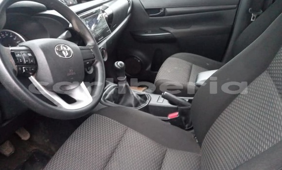 Buy Used Toyota Hilux White Car in Monrovia in Montserrado County Buy Used Toyota Hilux White Car in Monrovia in Montserrado County