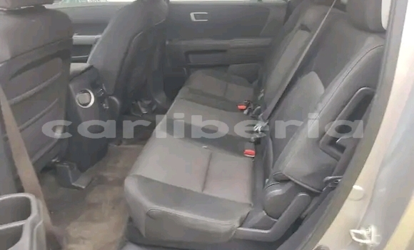 Buy Used Honda Pilot Beige Car in Monrovia in Montserrado County Buy Used Honda Pilot Beige Car in Monrovia in Montserrado County