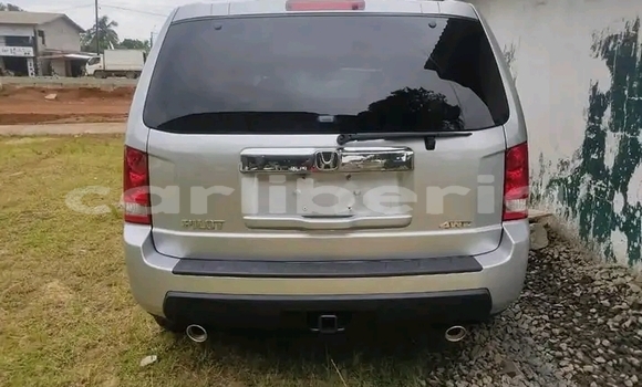 Buy Used Honda Pilot Beige Car in Monrovia in Montserrado County Buy Used Honda Pilot Beige Car in Monrovia in Montserrado County