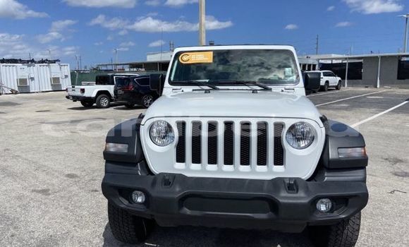 Buy Used Jeep Wrangler White Car in Buutuo in Nimba County Buy Used Jeep Wrangler White Car in Buutuo in Nimba County