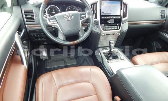 Buy Used Toyota Land Cruiser White Car in Monrovia in Montserrado County Buy Used Toyota Land Cruiser White Car in Monrovia in Montserrado County