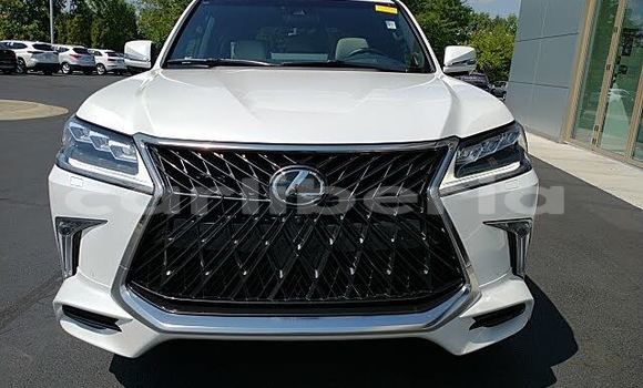 Acheter Occasion Voiture Lexus LX 570 Blanc à Bensonville, Comté de Montserrado Acheter Occasion Voiture Lexus LX 570 Blanc à Bensonville, Comté de Montserrado