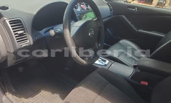 Buy Used Nissan Almera Brown Car in Monrovia in Montserrado County Buy Used Nissan Almera Brown Car in Monrovia in Montserrado County