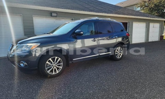 Acheter Occasion Voiture Nissan Pathfinder Bleu à Monrovia, Comté de Montserrado Acheter Occasion Voiture Nissan Pathfinder Bleu à Monrovia, Comté de Montserrado