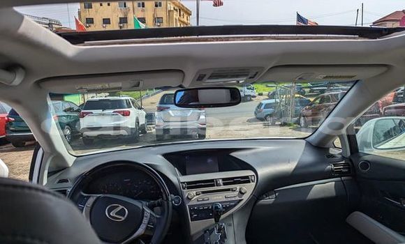 Buy Used Lexus RX 350 White Car in Monrovia in Montserrado County Buy Used Lexus RX 350 White Car in Monrovia in Montserrado County