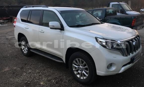 Buy Used Toyota Land Cruiser White Car in Monrovia in Montserrado County Buy Used Toyota Land Cruiser White Car in Monrovia in Montserrado County