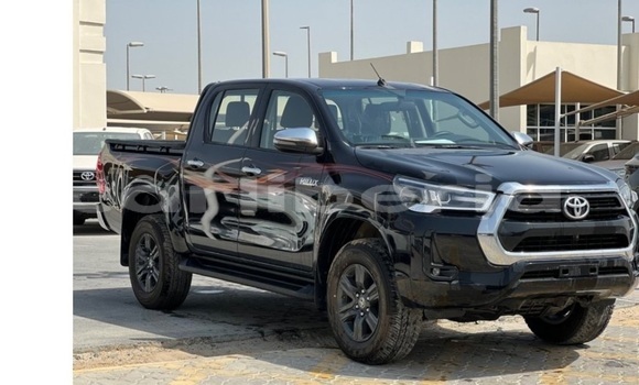 Buy Used Toyota Hilux White Car in Monrovia in Montserrado County Buy Used Toyota Hilux White Car in Monrovia in Montserrado County