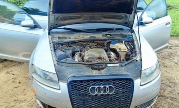 Acheter Occasion Voiture Audi 50 Autre à Monrovia, Comté de Montserrado Acheter Occasion Voiture Audi 50 Autre à Monrovia, Comté de Montserrado