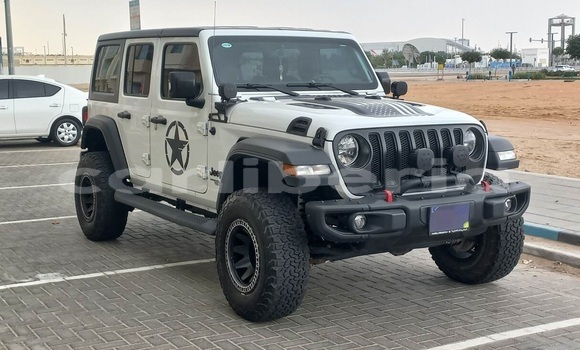 Buy Used Jeep Wrangler White Car in Buutuo in Nimba County Buy Used Jeep Wrangler White Car in Buutuo in Nimba County