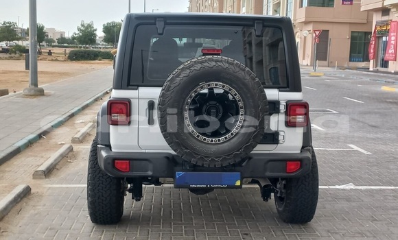 Buy Used Jeep Wrangler White Car in Buutuo in Nimba County Buy Used Jeep Wrangler White Car in Buutuo in Nimba County