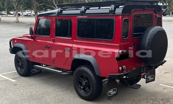 Acheter Occasion Voiture Land Rover Defender Rouge à Monrovia, Comté de Montserrado Acheter Occasion Voiture Land Rover Defender Rouge à Monrovia, Comté de Montserrado