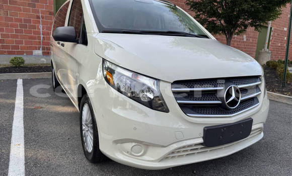 Buy Used Mercedes-Benz Vito White Car in Monrovia in Montserrado County Buy Used Mercedes-Benz Vito White Car in Monrovia in Montserrado County