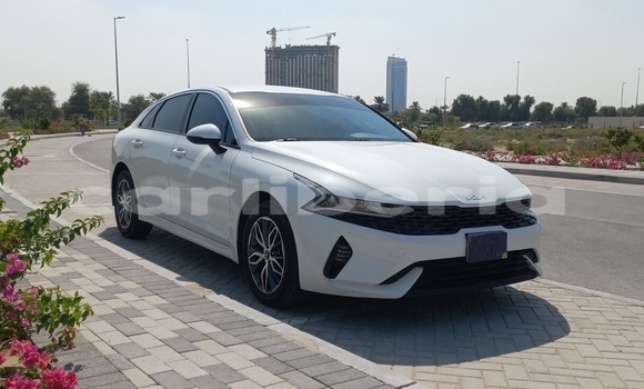 Buy Used Kia K5 White Car in Monrovia in Montserrado County Buy Used Kia K5 White Car in Monrovia in Montserrado County