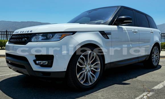 Buy Used Land Rover Range Rover Sport White Car in Buchanan in Grand Bassa County Buy Used Land Rover Range Rover Sport White Car in Buchanan in Grand Bassa County