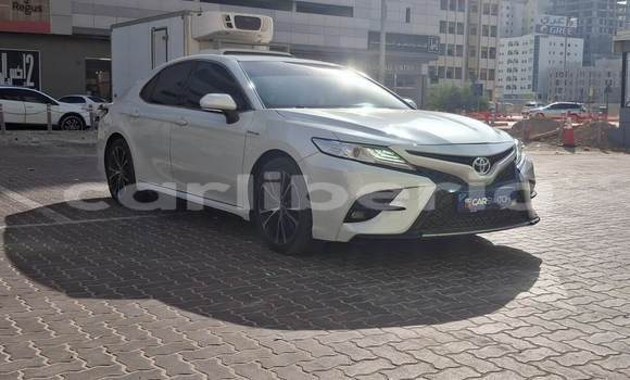 Buy Used Toyota Camry White Car in Monrovia in Montserrado County Buy Used Toyota Camry White Car in Monrovia in Montserrado County