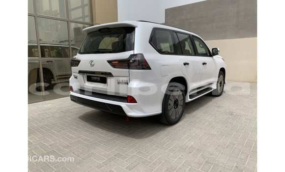Acheter Import Voiture Lexus LX Blanc à Import - Dubai, Comté de Bomi Acheter Import Voiture Lexus LX Blanc à Import - Dubai, Comté de Bomi