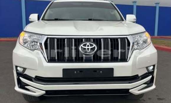 Buy Used Toyota Prado White Car in Monrovia in Montserrado County Buy Used Toyota Prado White Car in Monrovia in Montserrado County