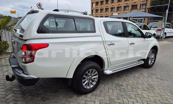 Buy Used Mitsubishi Triton White Car in Monrovia in Montserrado County Buy Used Mitsubishi Triton White Car in Monrovia in Montserrado County
